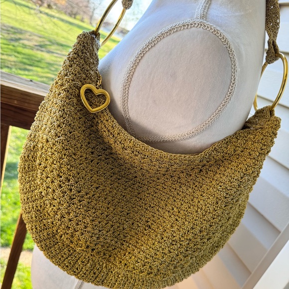 Handbags - Y2K Gold Tone Mesh Purse Zip Closure Woven Straw Heart Keychain